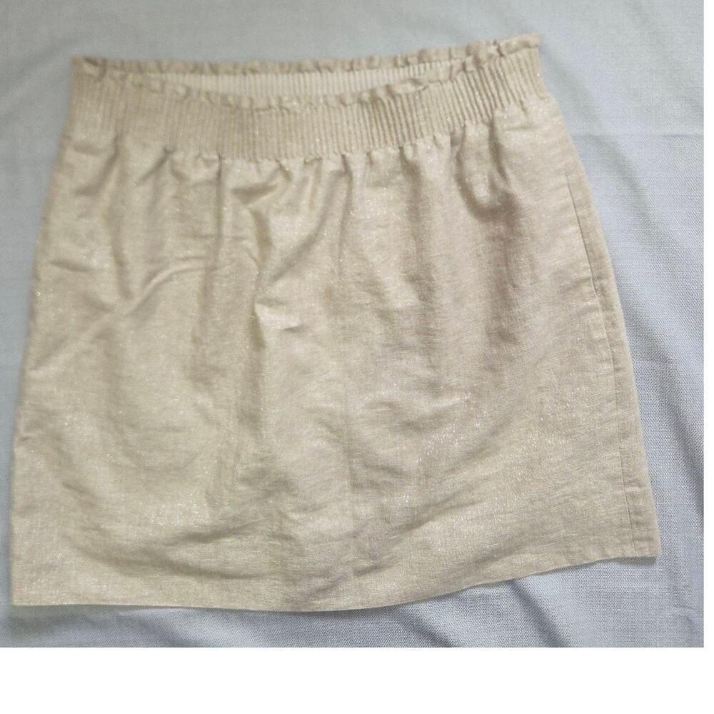 J Crew beige colored skirt with sparkly threading. Elastic waist, women's size 8